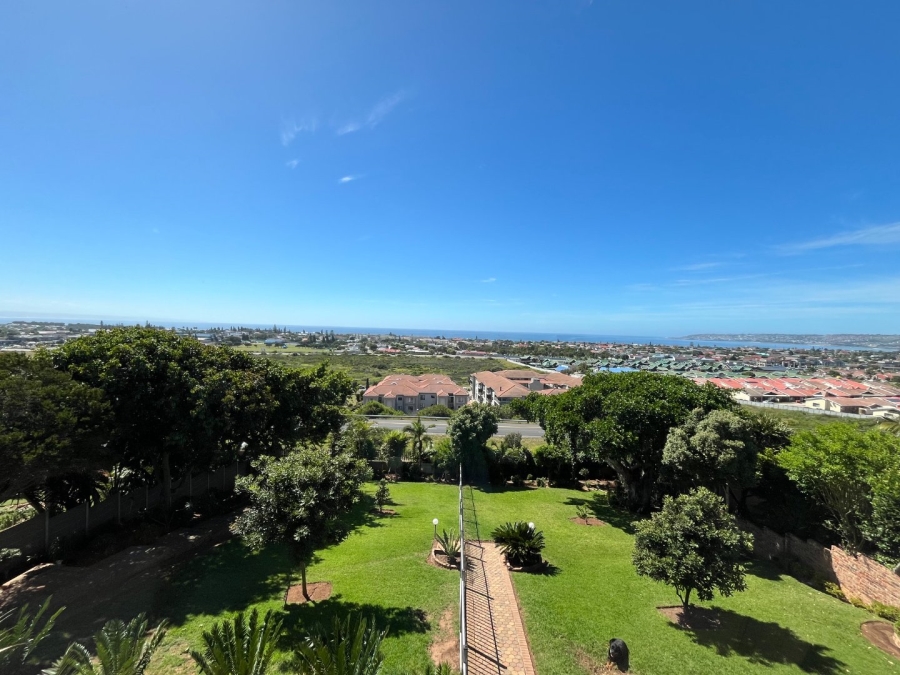 4 Bedroom Property for Sale in Hartenbos Heuwels Western Cape